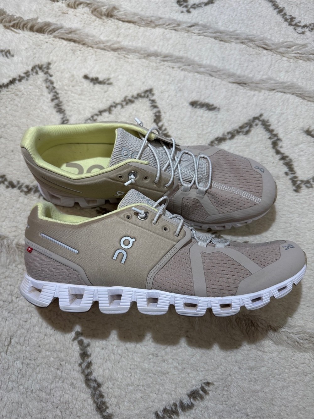 On Cloud Running Sneakers